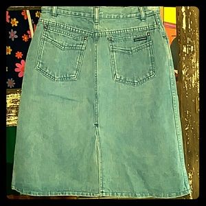 Gloria Vanderbilt jean skirt